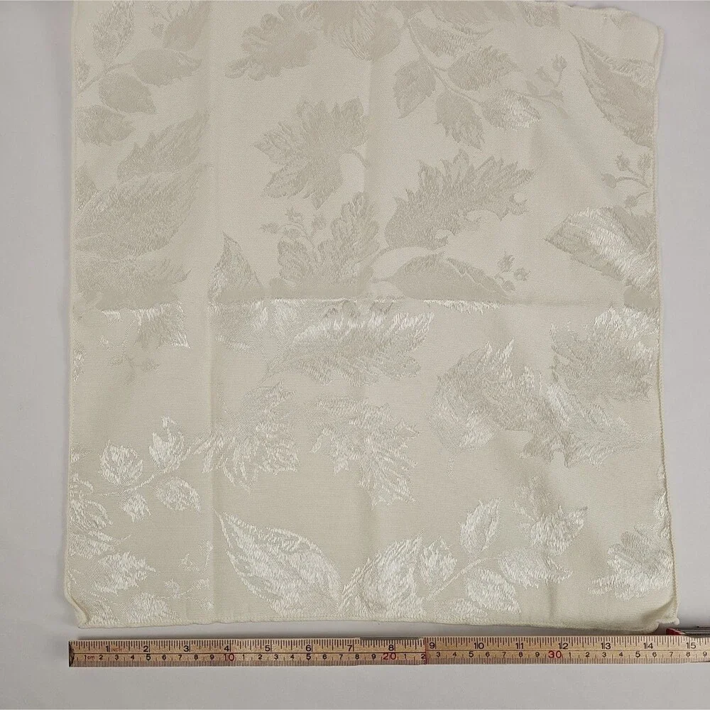Lot of 7 Essential Home Cloth Napkins Red Cream Jacquard Polyester Holiday